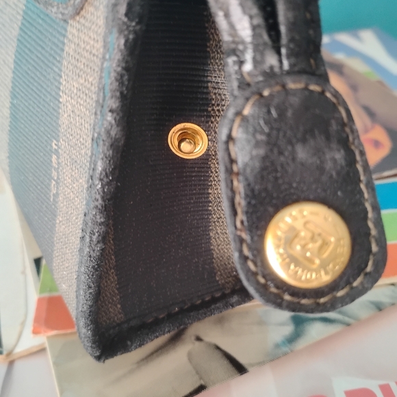 Fendi Penguin Vintage Pouch - Picture 11 of 15